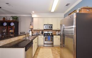 Lake Martin Serenity Condo - Dadeville, Alabama