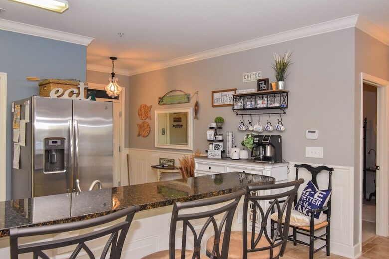 Lake Martin Serenity Condo - Dadeville, Alabama