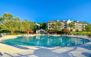 Lake Martin Serenity Condo - Dadeville, Alabama