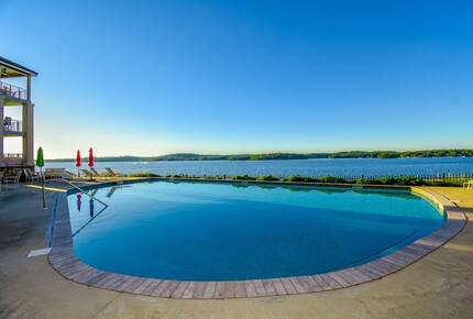 Lake Martin Serenity Condo - Dadeville, Alabama