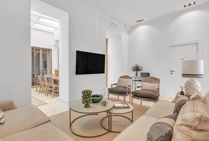 Stylish 2 Bedrooms by La Malagueta Beach - Málaga, Spain