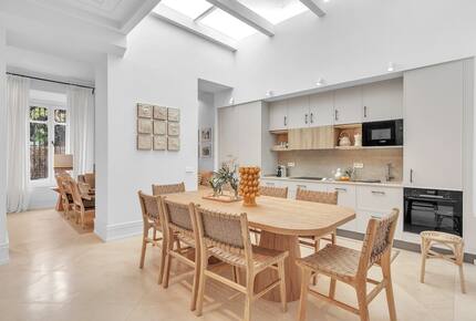 Stylish 2 Bedrooms by La Malagueta Beach - Málaga, Spain