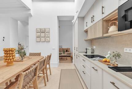 Stylish 2 Bedrooms by La Malagueta Beach - Málaga, Spain