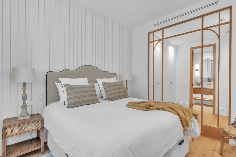 Stylish 2 Bedrooms by La Malagueta Beach - Málaga, Spain