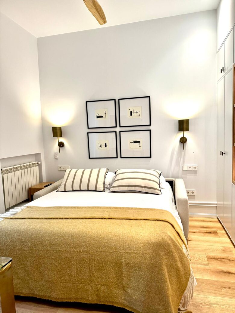 Stylish 2 Bedrooms by La Malagueta Beach - Málaga, Spain