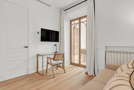 Stylish 2 Bedrooms by La Malagueta Beach - Málaga, Spain