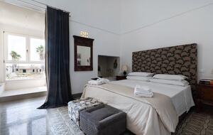 Timeless Salento Charm with Modern Comforts - Taviano, Italy