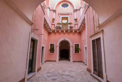 Timeless Salento Charm with Modern Comforts - Taviano, Italy