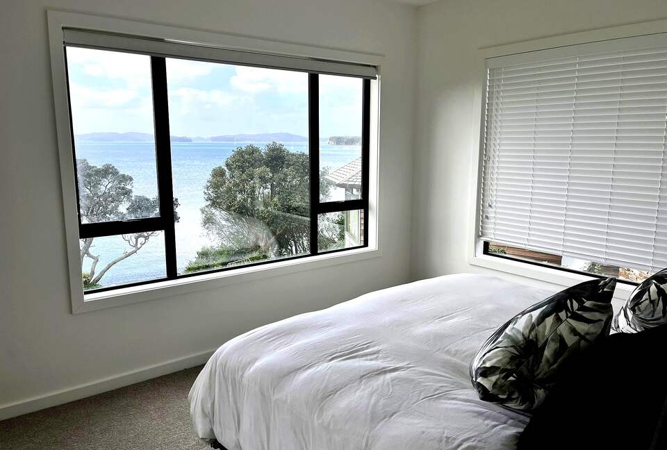 Oceanfront Sanctuary at Algies Bay - Algies Bay, New Zealand