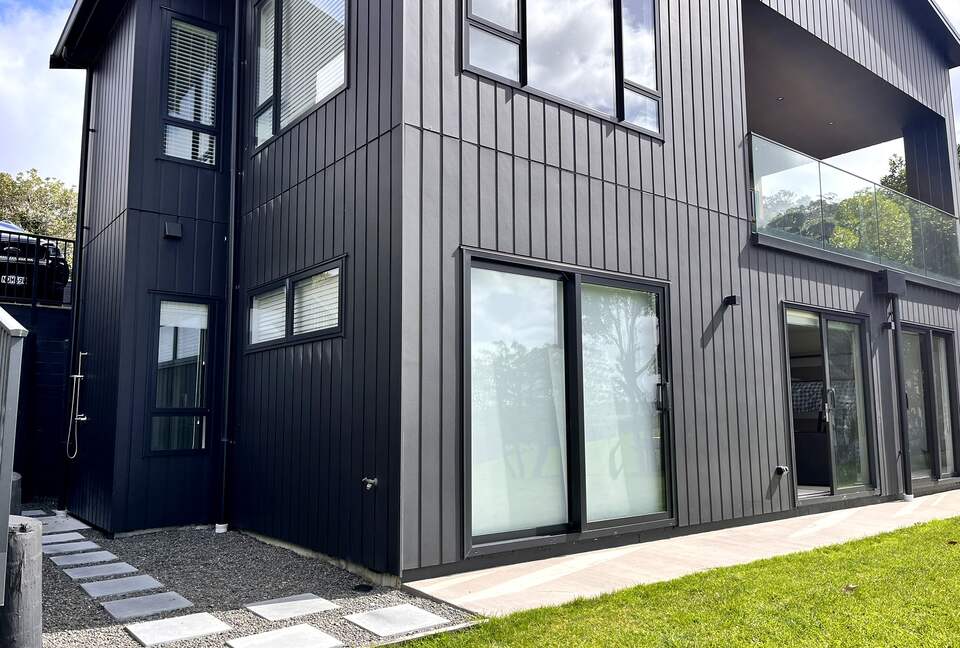 Oceanfront Sanctuary at Algies Bay - Algies Bay, New Zealand