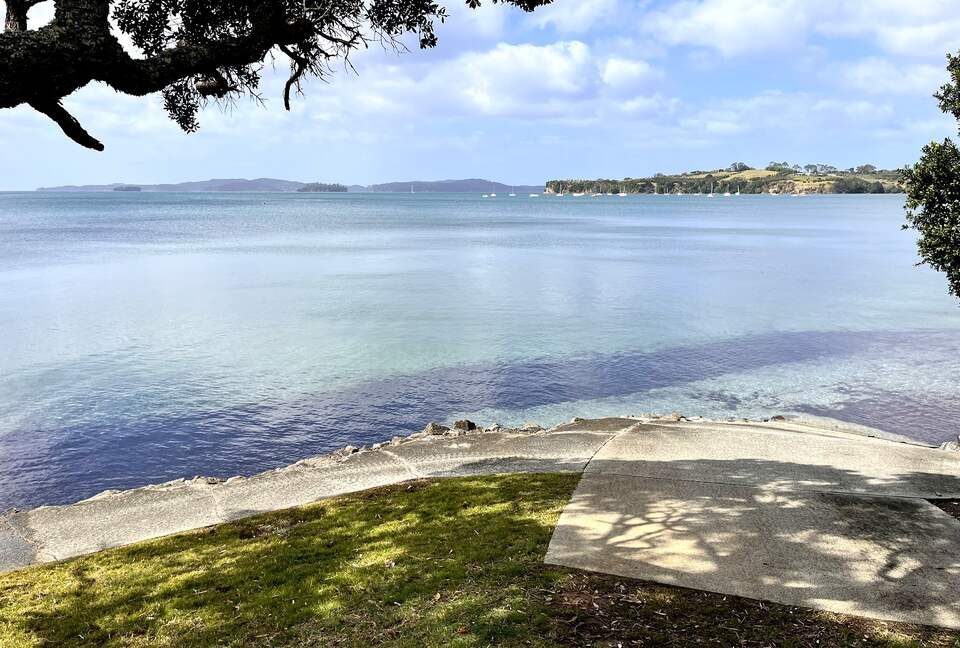 Oceanfront Sanctuary at Algies Bay - Algies Bay, New Zealand