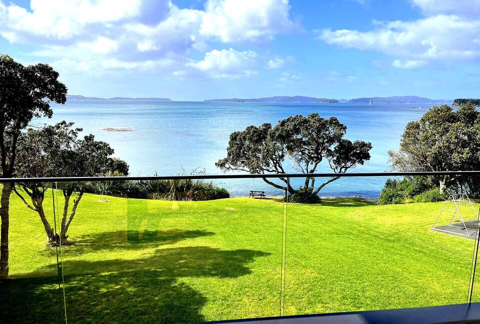 Oceanfront Sanctuary at Algies Bay - Algies Bay, New Zealand