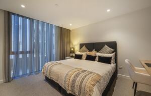 Exclusive Cotton Tree Waterfront Retreat with Resort Amenities - Maroochydore, Australia