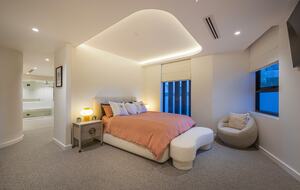 Exclusive Cotton Tree Waterfront Retreat with Resort Amenities - Maroochydore, Australia