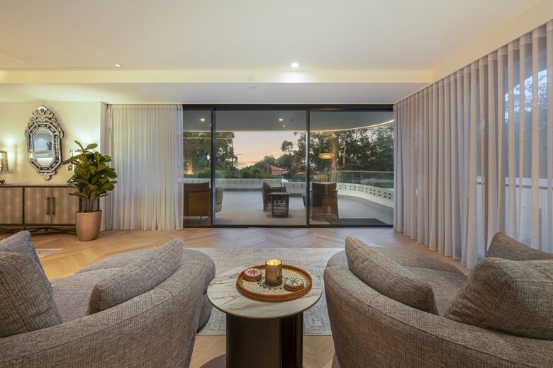 Exclusive Cotton Tree Waterfront Retreat with Resort Amenities - Maroochydore, Australia