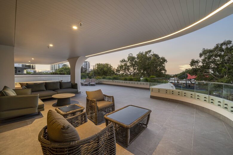 Exclusive Cotton Tree Waterfront Retreat with Resort Amenities - Maroochydore, Australia