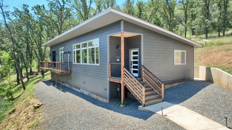 Sierra Foothills Escape Near Yosemite - Mariposa, California