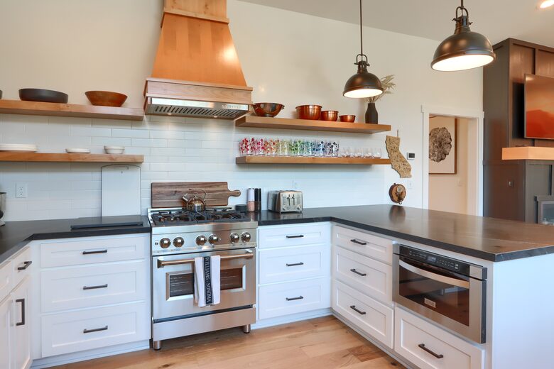 Sierra Foothills Escape Near Yosemite - Mariposa, California