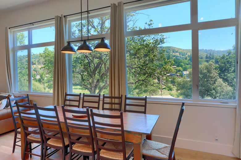 Sierra Foothills Escape Near Yosemite - Mariposa, California