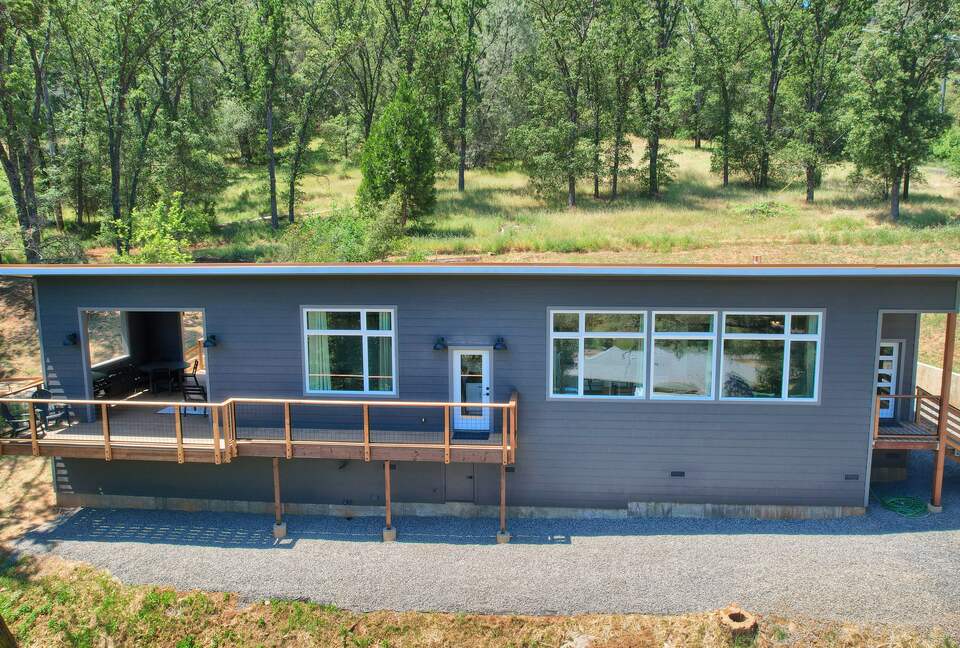 Sierra Foothills Escape Near Yosemite - Mariposa, California