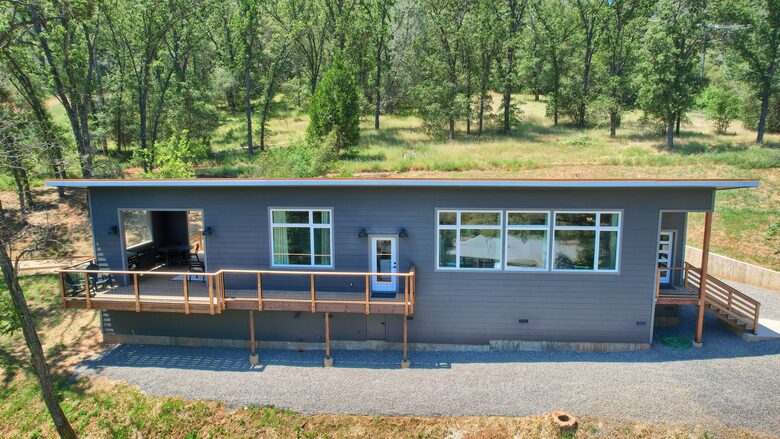 Sierra Foothills Escape Near Yosemite - Mariposa, California