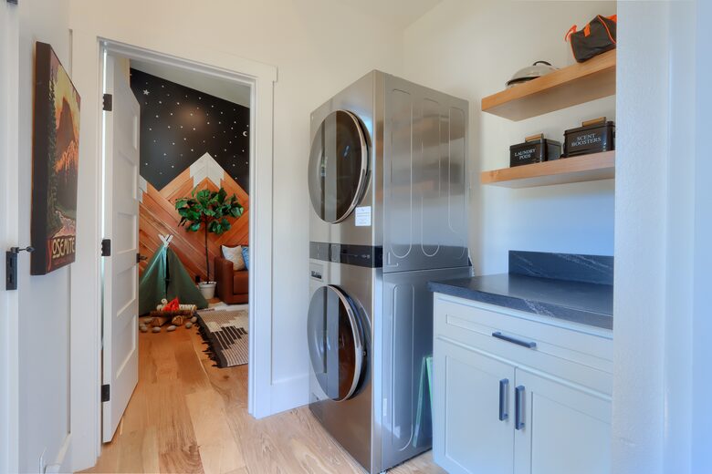 Sierra Foothills Escape Near Yosemite - Mariposa, California