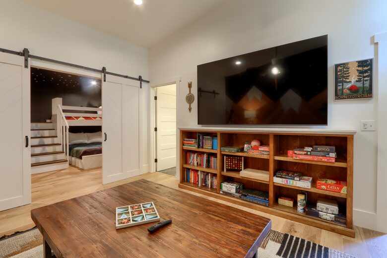 Sierra Foothills Escape Near Yosemite - Mariposa, California