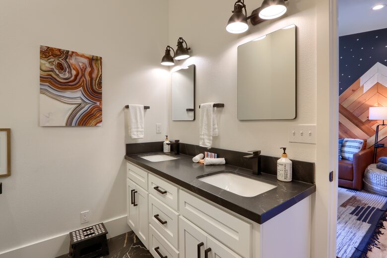 Sierra Foothills Escape Near Yosemite - Mariposa, California