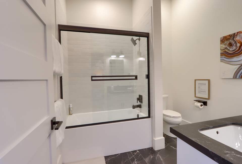 Sierra Foothills Escape Near Yosemite - Mariposa, California