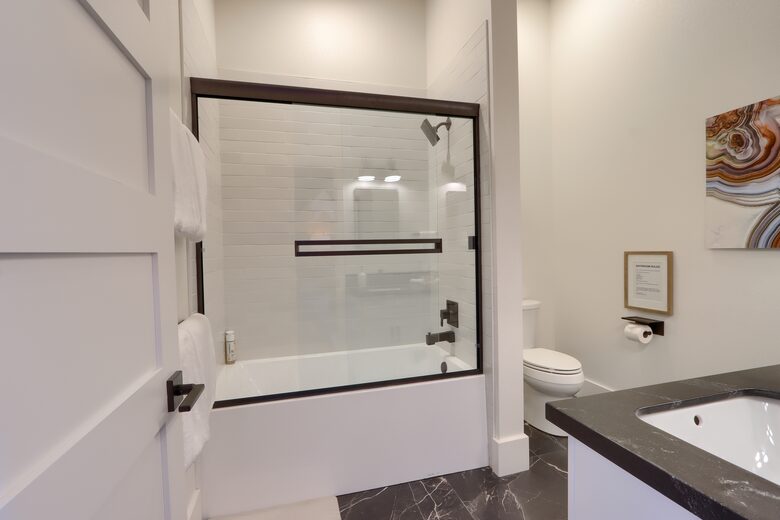 Sierra Foothills Escape Near Yosemite - Mariposa, California