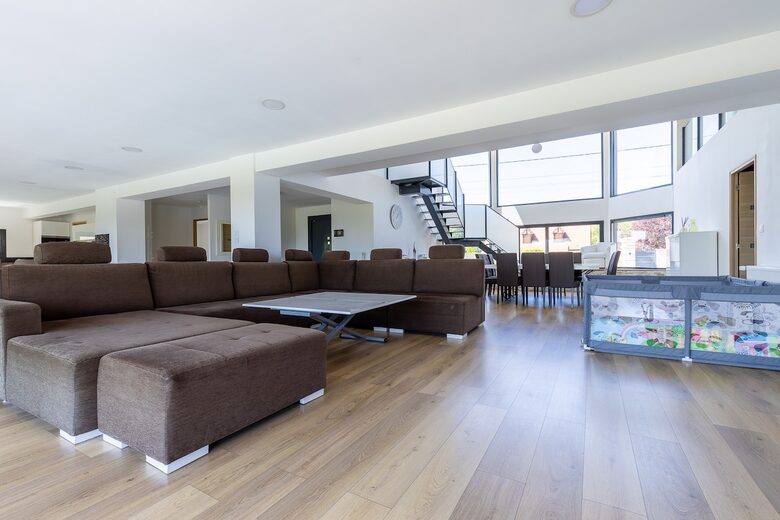 Exquisite Estate with Pool, Spa & Private Cinema - Nibelle, France