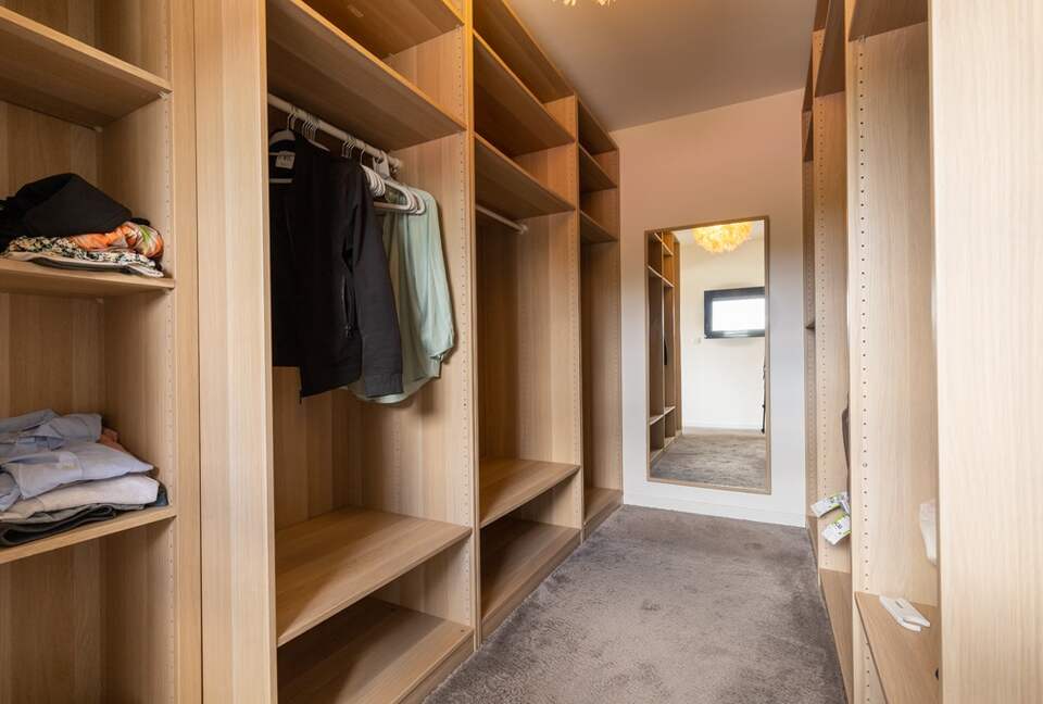 Exquisite Estate with Pool, Spa & Private Cinema - Nibelle, France