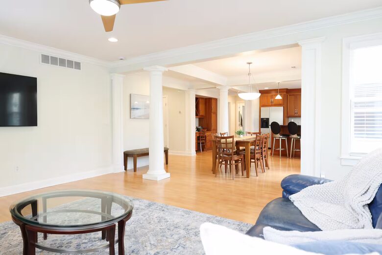 Lakeview Loft in the Heart of Saugatuck - Saugatuck, Michigan