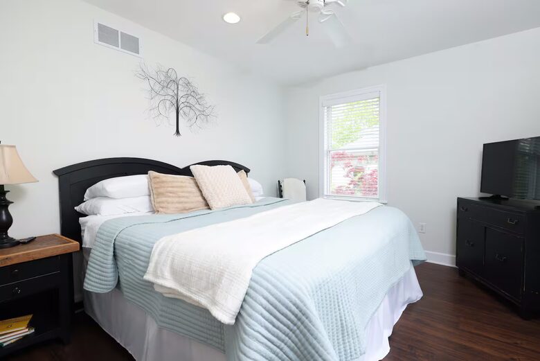 Lakeview Loft in the Heart of Saugatuck - Saugatuck, Michigan