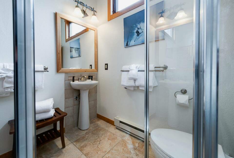 Alpine Comfort Steps from Downtown Breckenridge - Breckenridge, Colorado