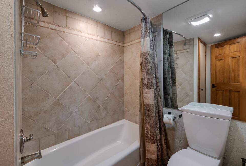 Alpine Comfort Steps from Downtown Breckenridge - Breckenridge, Colorado