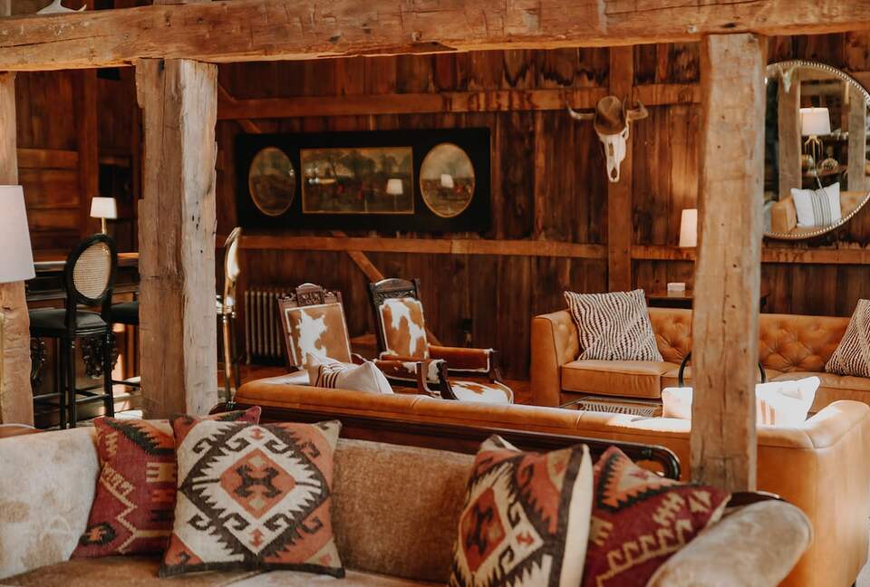 Rustic-Luxe Countryside Retreat in Bucks County - Perkasie, Pennsylvania