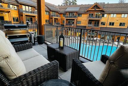 Exquisite South Lake Tahoe Residence with Resort Amenities - South Lake Tahoe, California