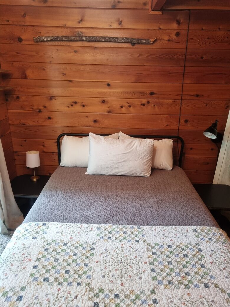 Pacific Northwest Woodland Escape - Duvall, Washington