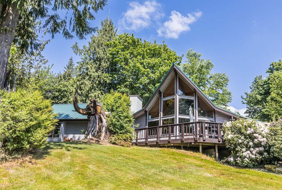 Pacific Northwest Woodland Escape - Duvall, Washington