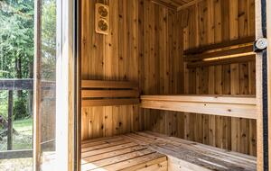 Pacific Northwest Woodland Escape - Duvall, Washington