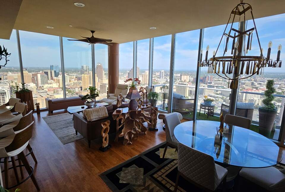 Downtown San Antonio Luxury Residence - San Antonio, Texas