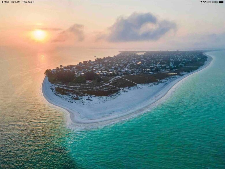 Island Escape in Holmes Beach - Holmes Beach, Florida