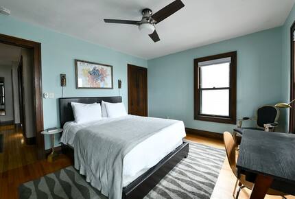 Spacious 1920s Home Overlooking Lake Mendota - Madison, Wisconsin