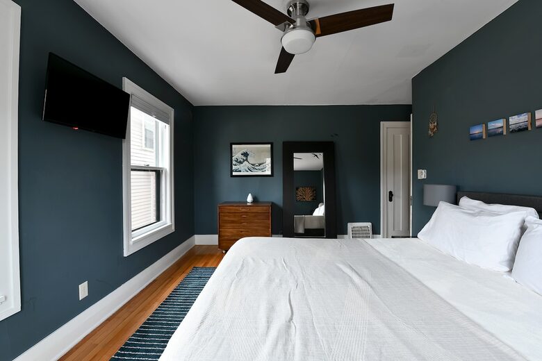 Spacious 1920s Home Overlooking Lake Mendota - Madison, Wisconsin