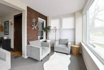 Spacious 1920s Home Overlooking Lake Mendota - Madison, Wisconsin