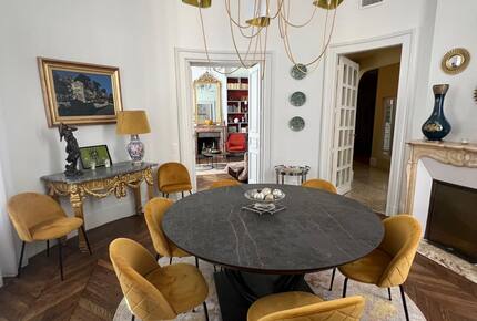 Apartment with Panoramic Views of Place de la Comédie - Montpellier, France