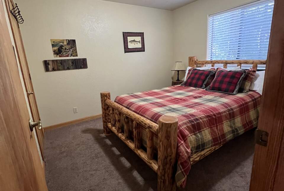 Bass Lake Escape | A Cozy Retreat Near Yosemite - Bass Lake, California