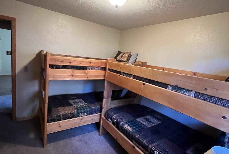 Bass Lake Escape | A Cozy Retreat Near Yosemite - Bass Lake, California