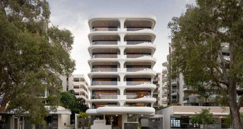 Exclusive Cotton Tree Waterfront Retreat with Resort Amenities - Maroochydore, Australia